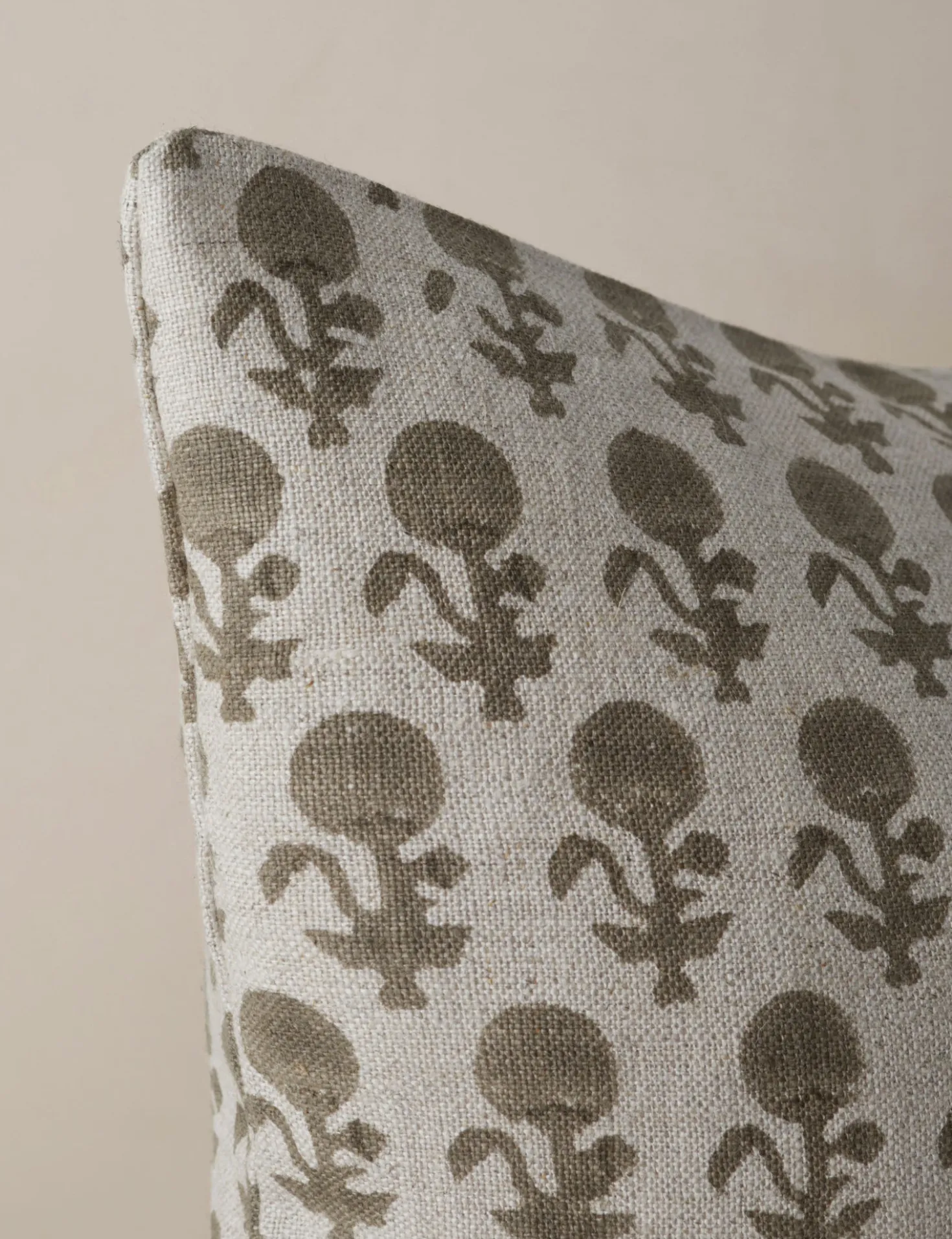 May Linen Pillow