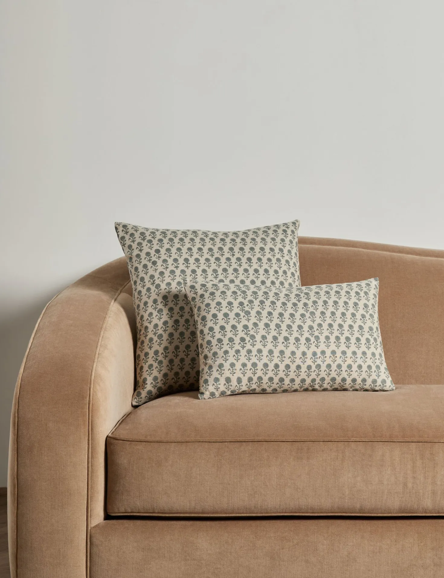 May Linen Pillow