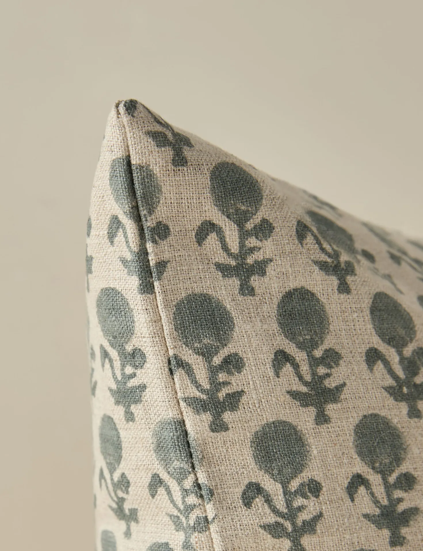 May Linen Pillow