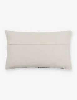 Mayhall Pillow