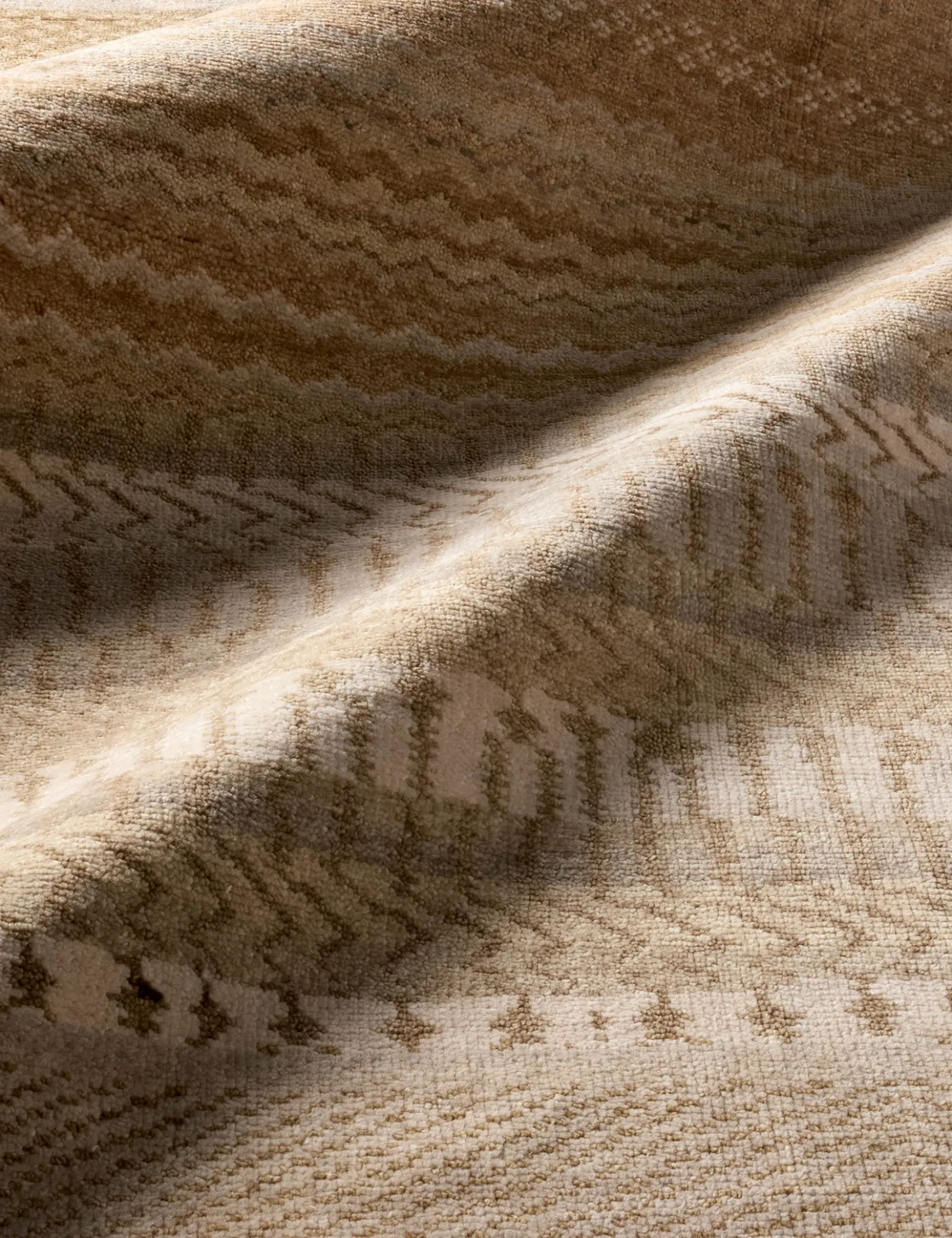McCabe Hand-Knotted Wool Rug
