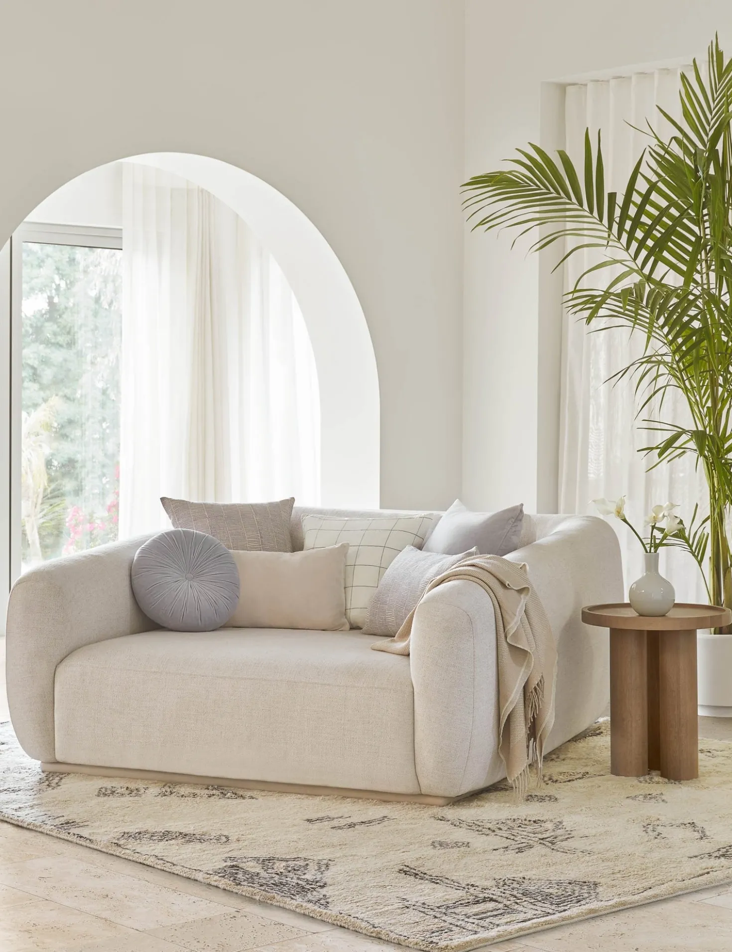 Monroe Velvet Round Pillow