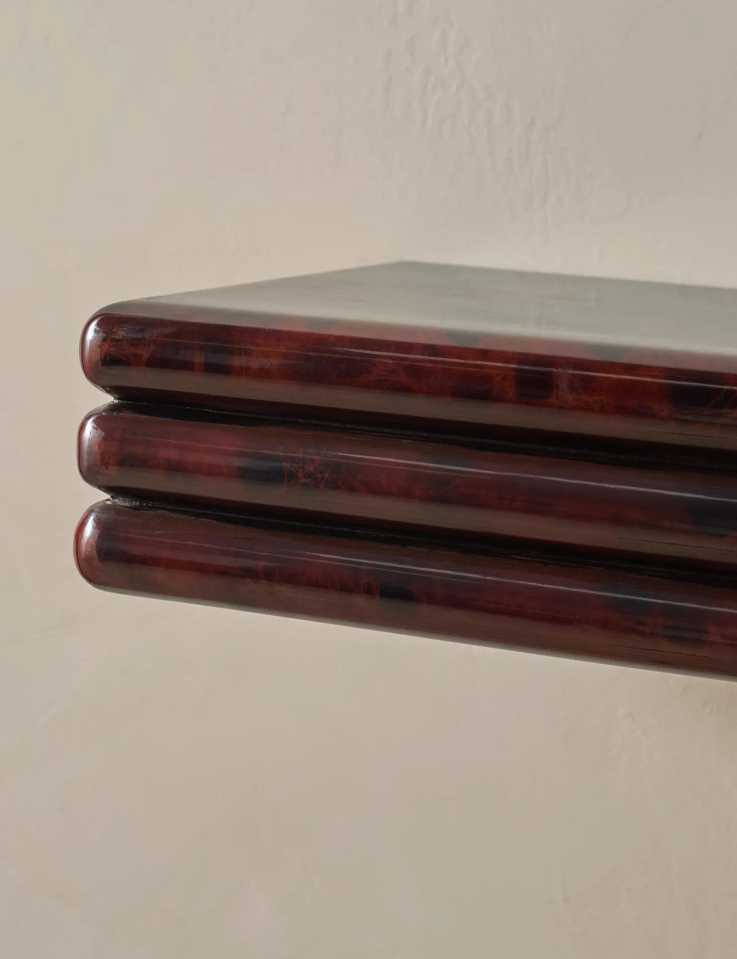 Monti Shelf