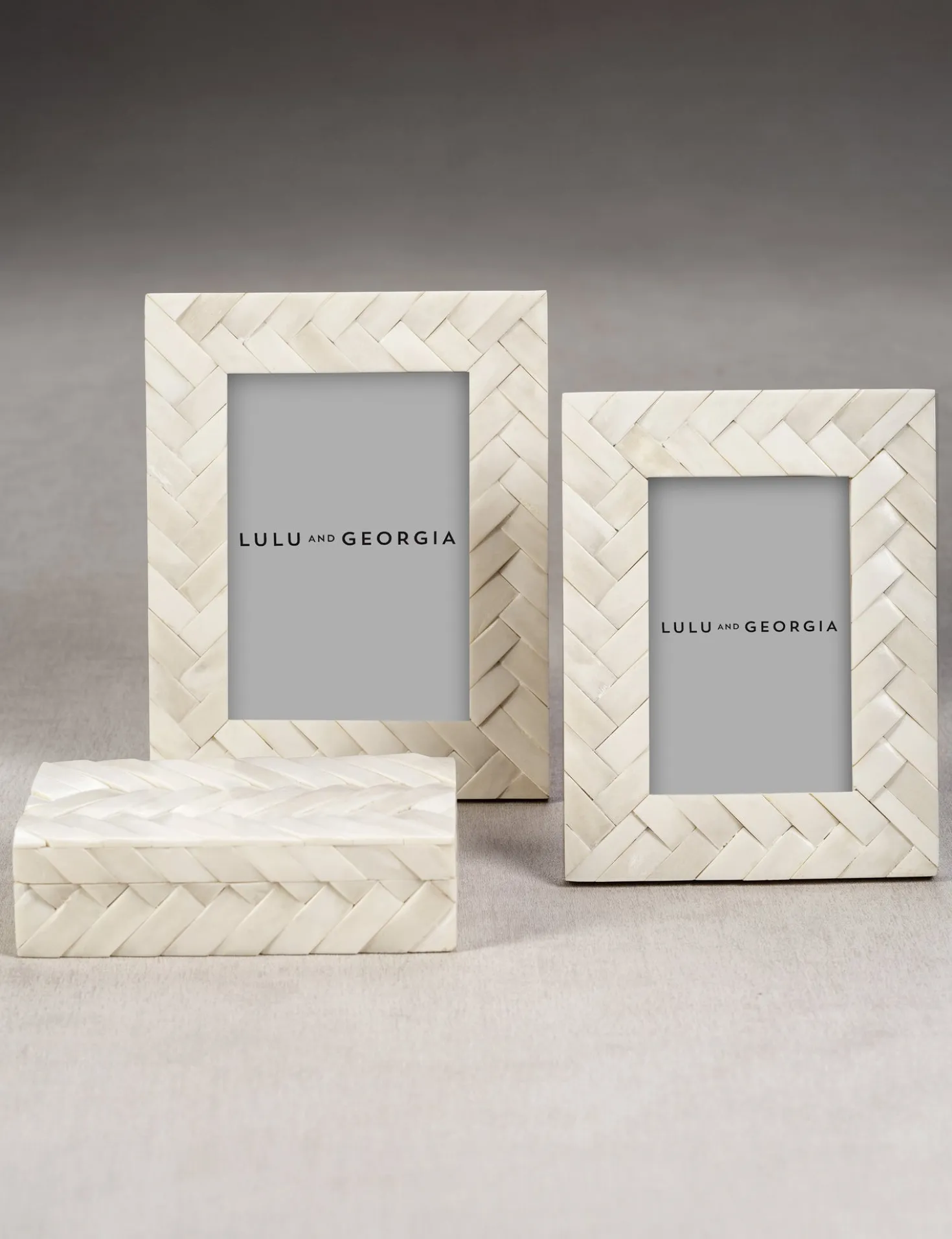 Netta Picture Frame