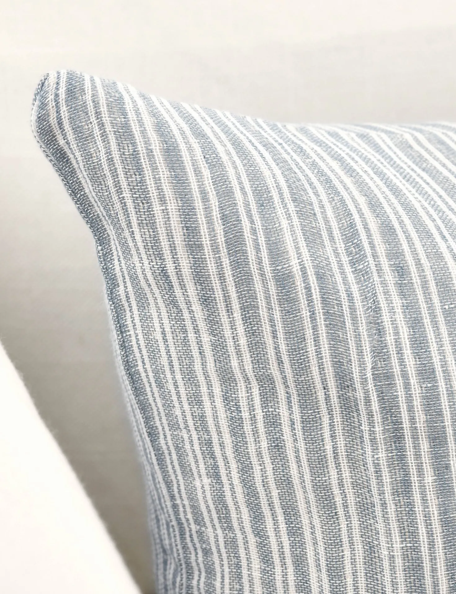 Nevya Pillow