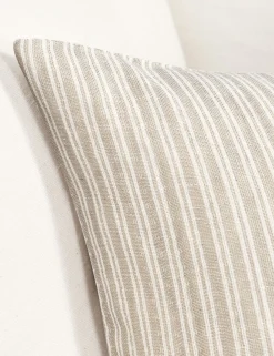 Nevya Pillow