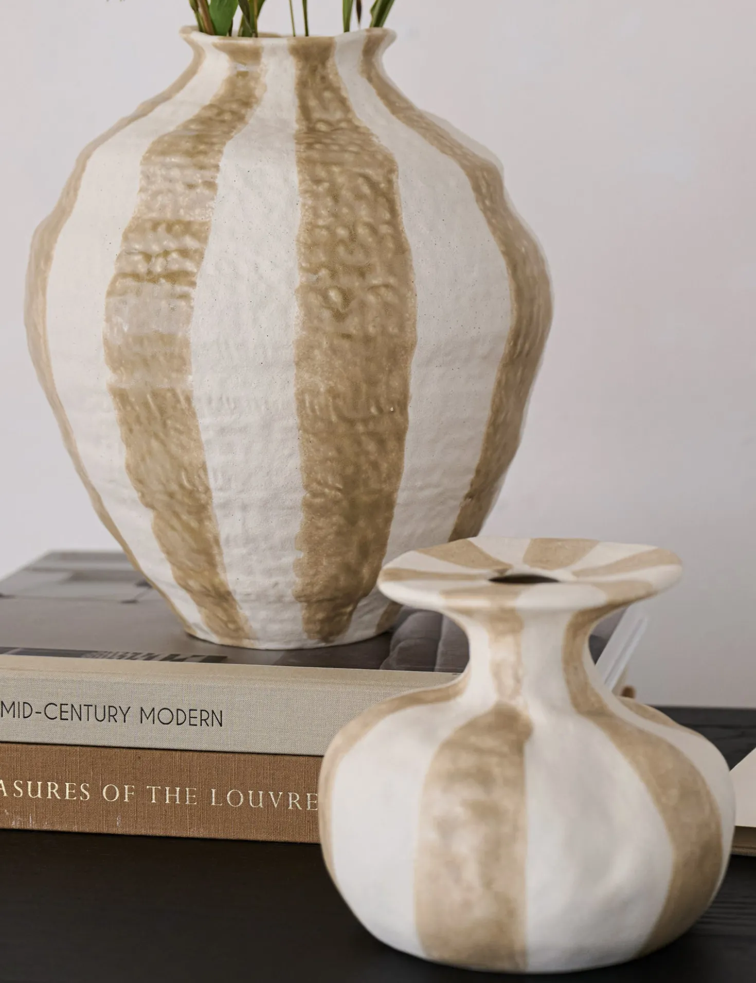 Nijaz Low Vase