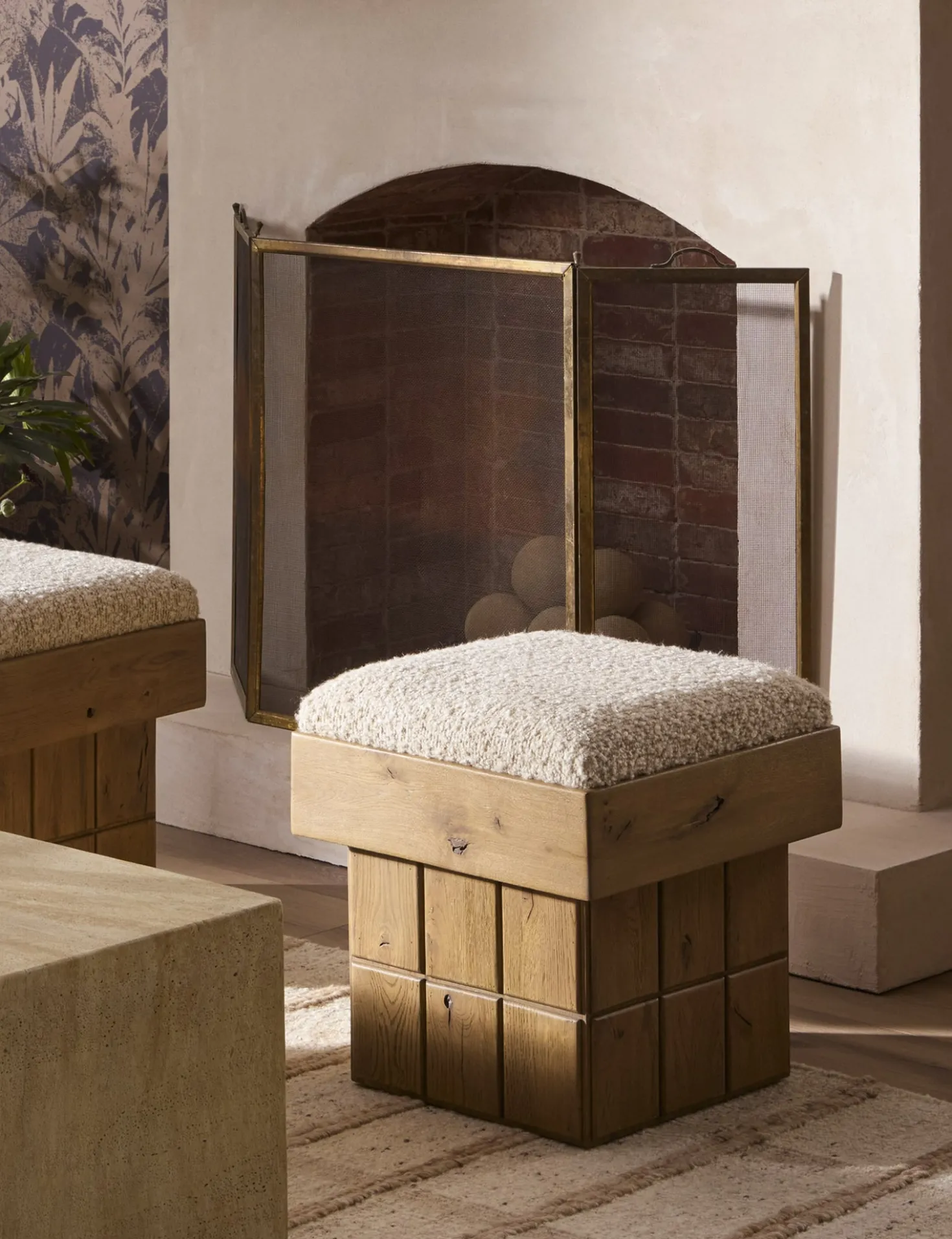 Nisha Stool