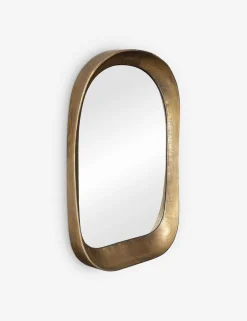 Nylah Mirror