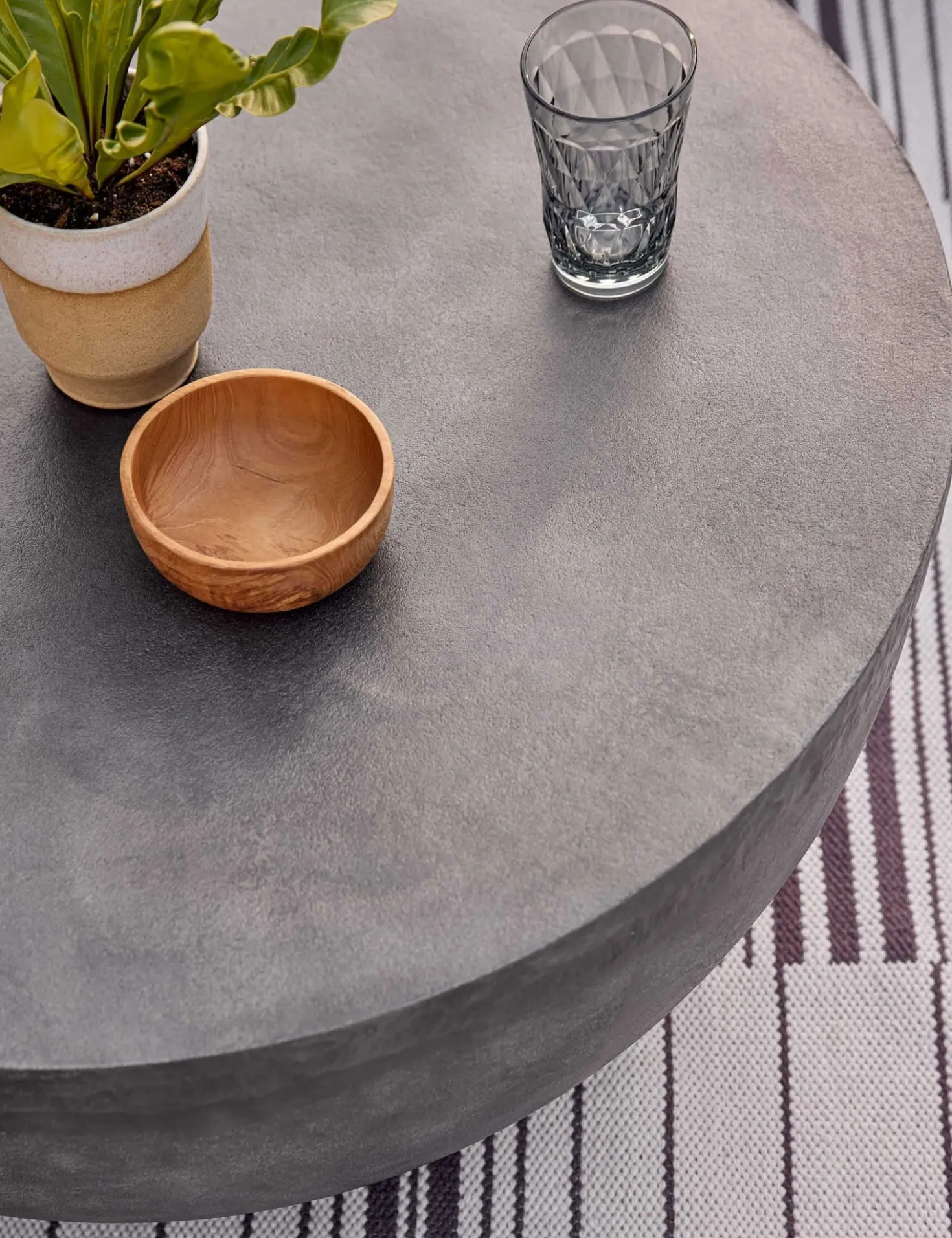 Ohana Indoor / Outdoor Round Coffee Table