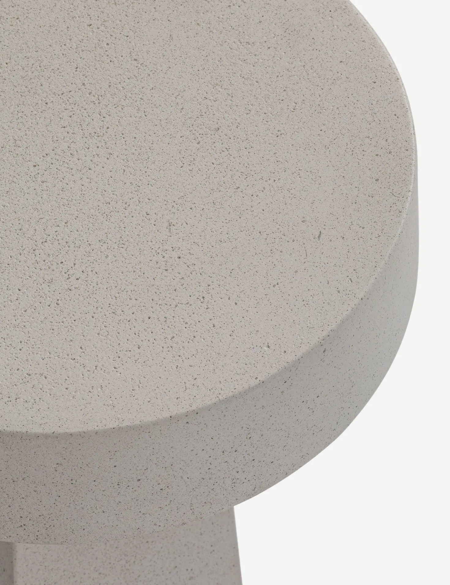 Olesya Indoor / Outdoor Round Side Table