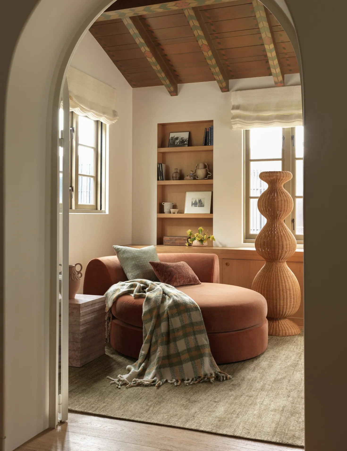 Olivera Floor Lamp