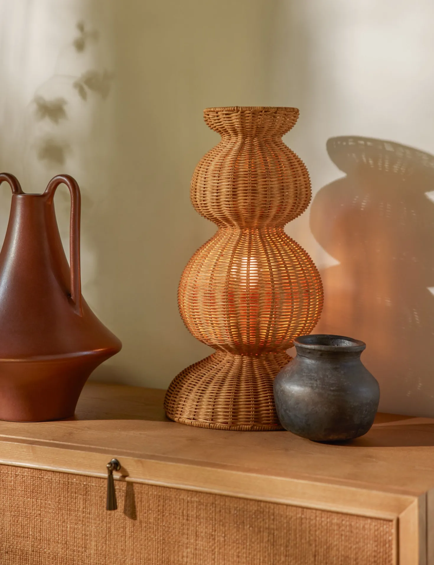 Olivera Table Lamp