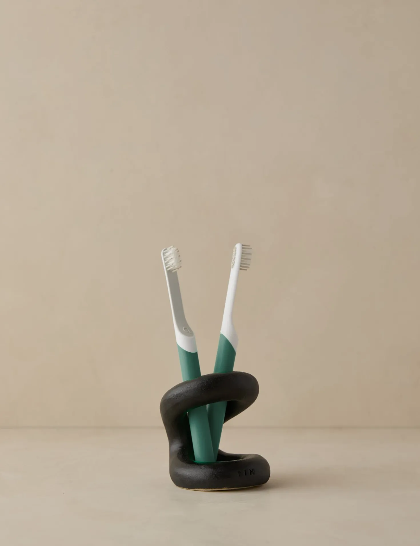 Ood Toothbrush Holder by SIN