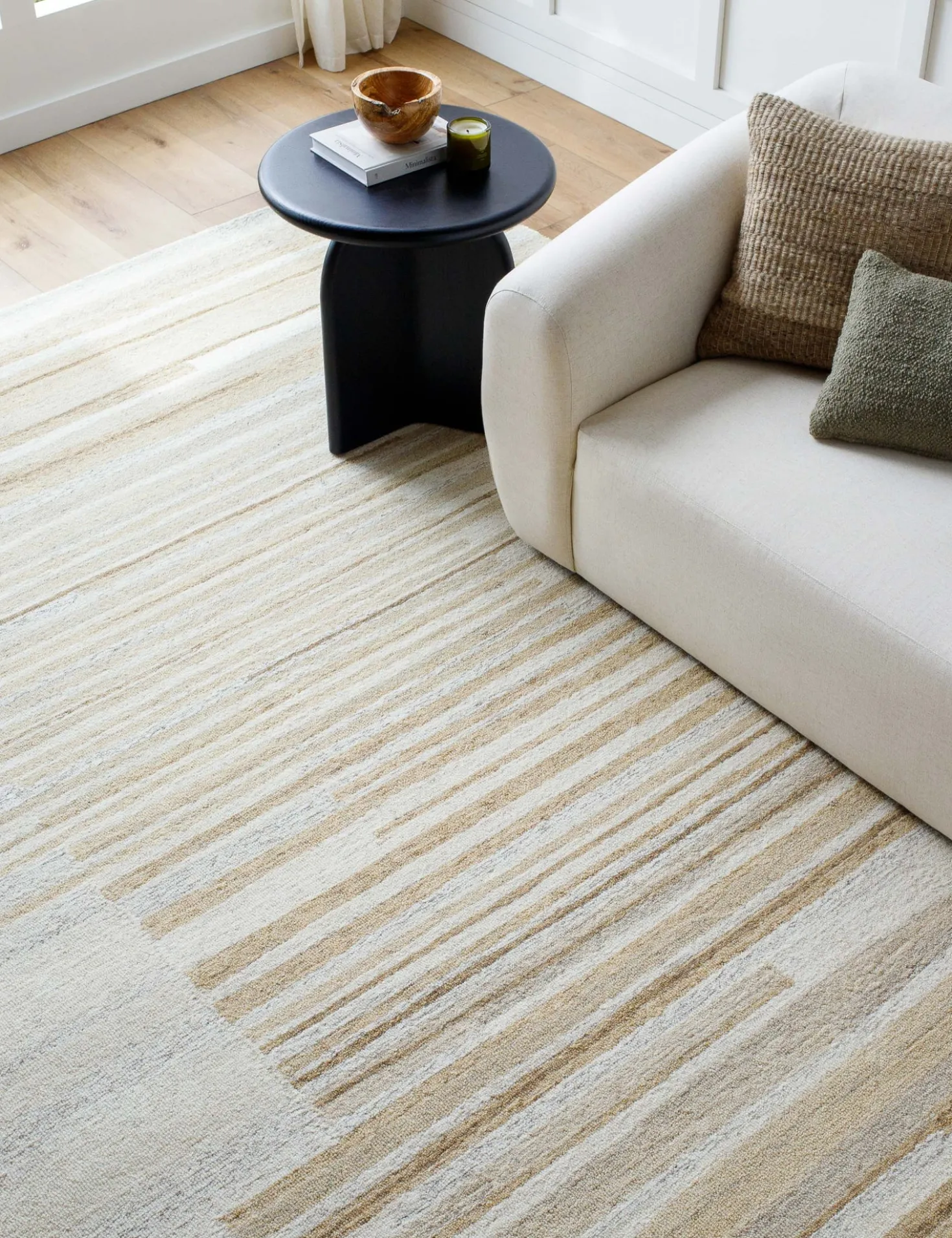 Oshman Hand-Tufted Wool Morrocan Style Rug