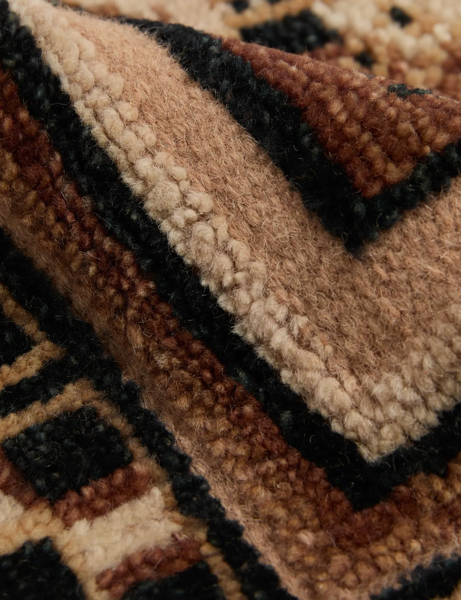 Ovidi Hand-Knotted Wool Rug