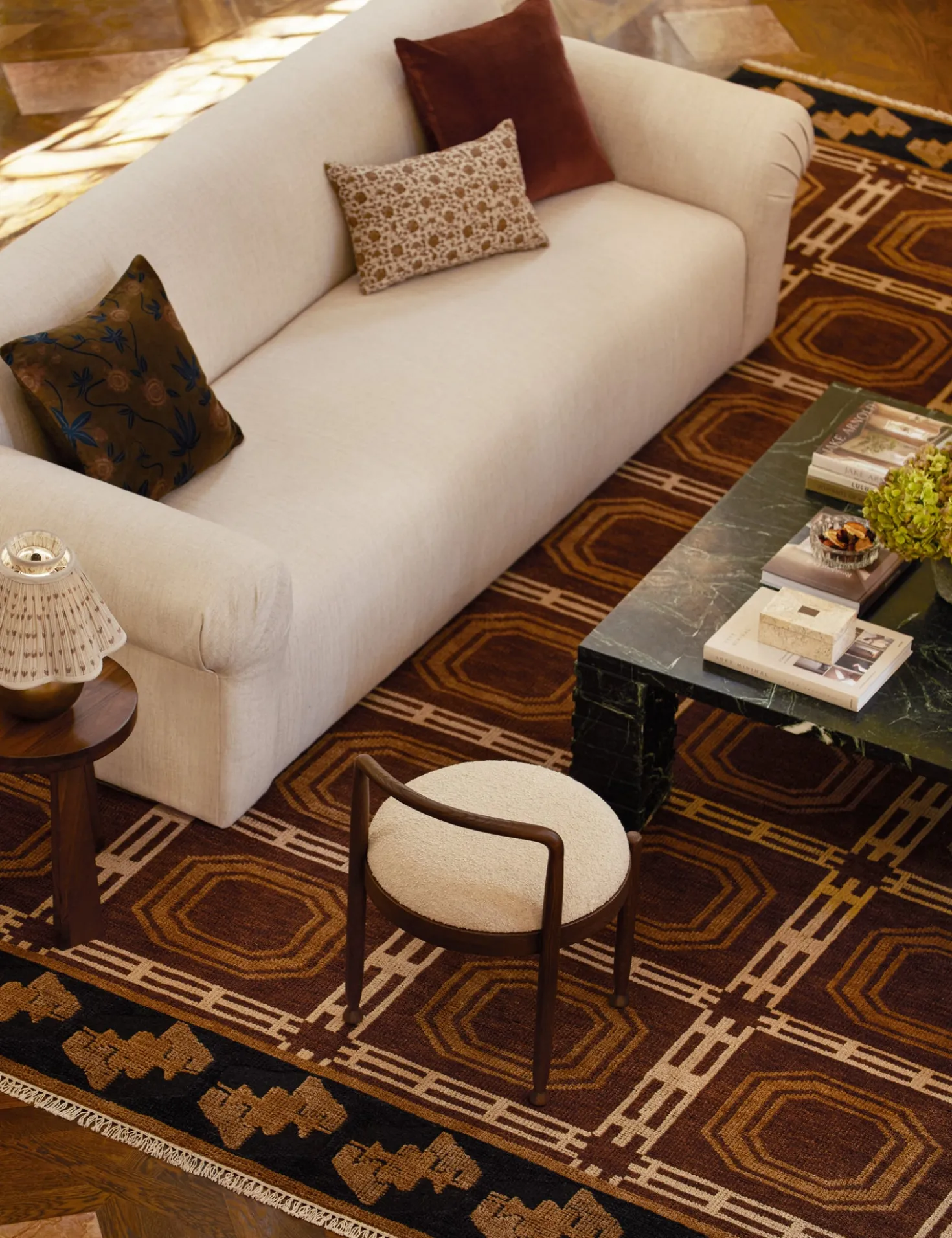 Ozmun Sofa
