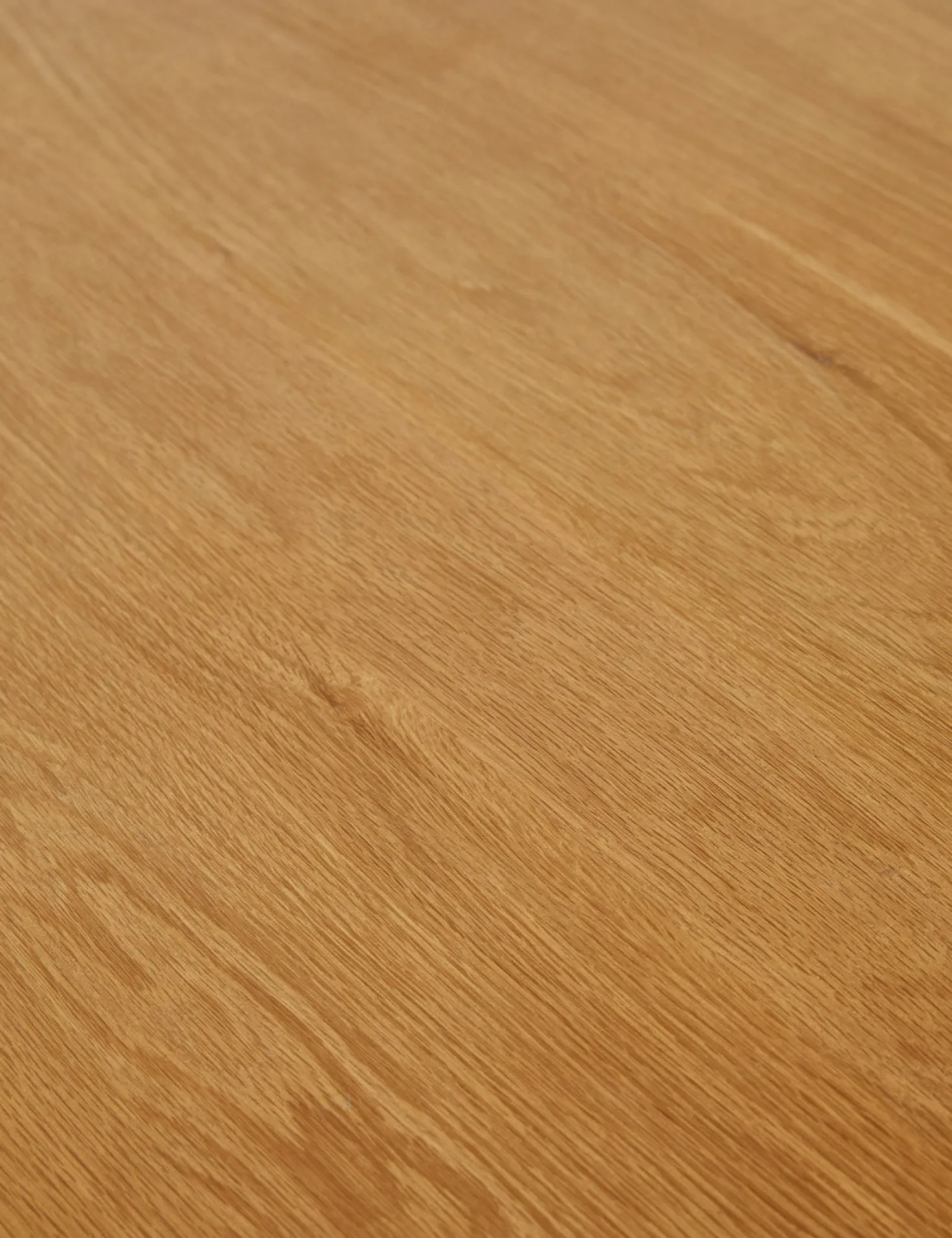 Pau Round Dining Table