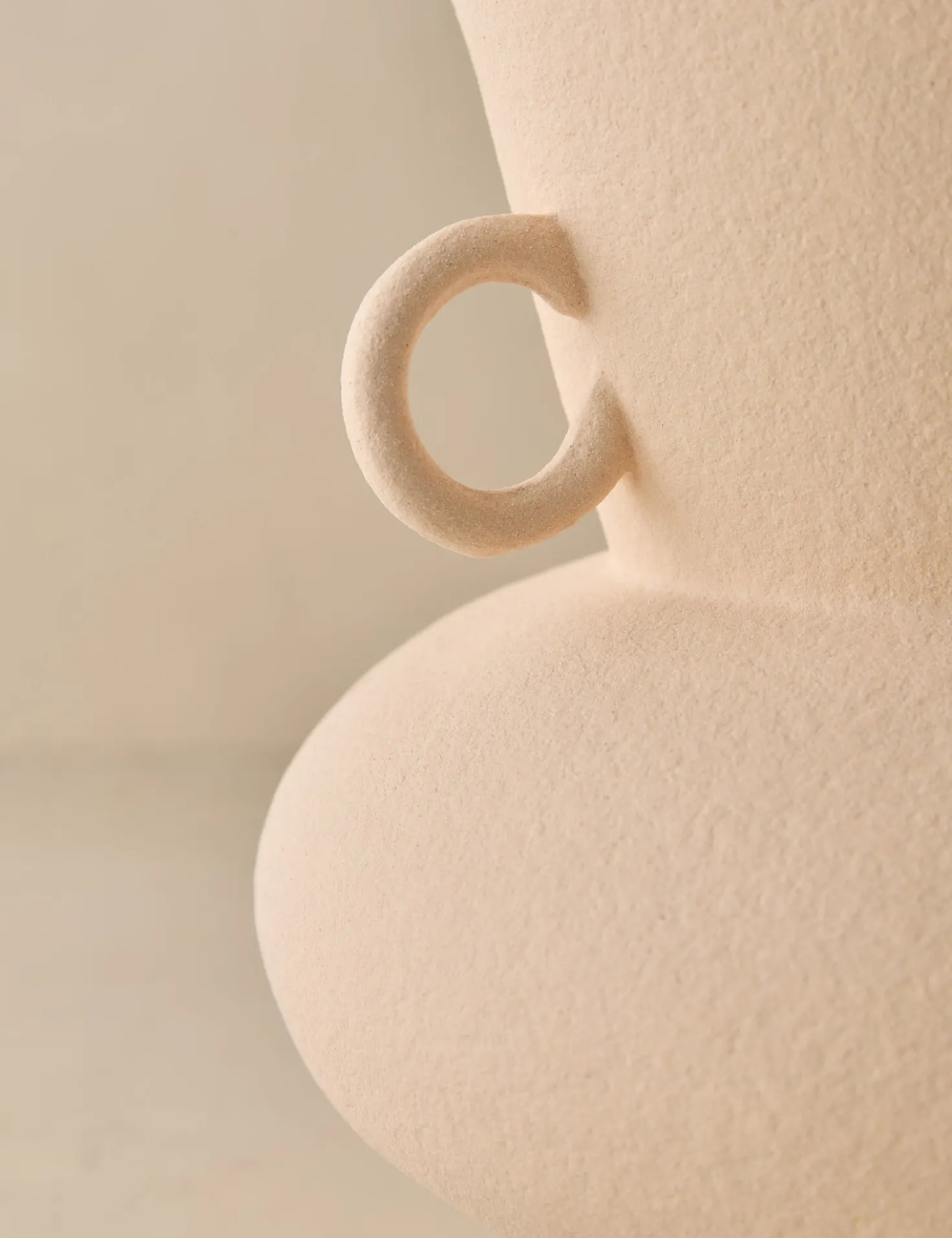 Philia Vase by Aimee Song