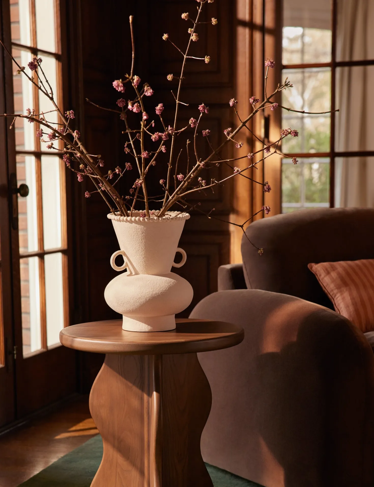 Philia Vase by Aimee Song