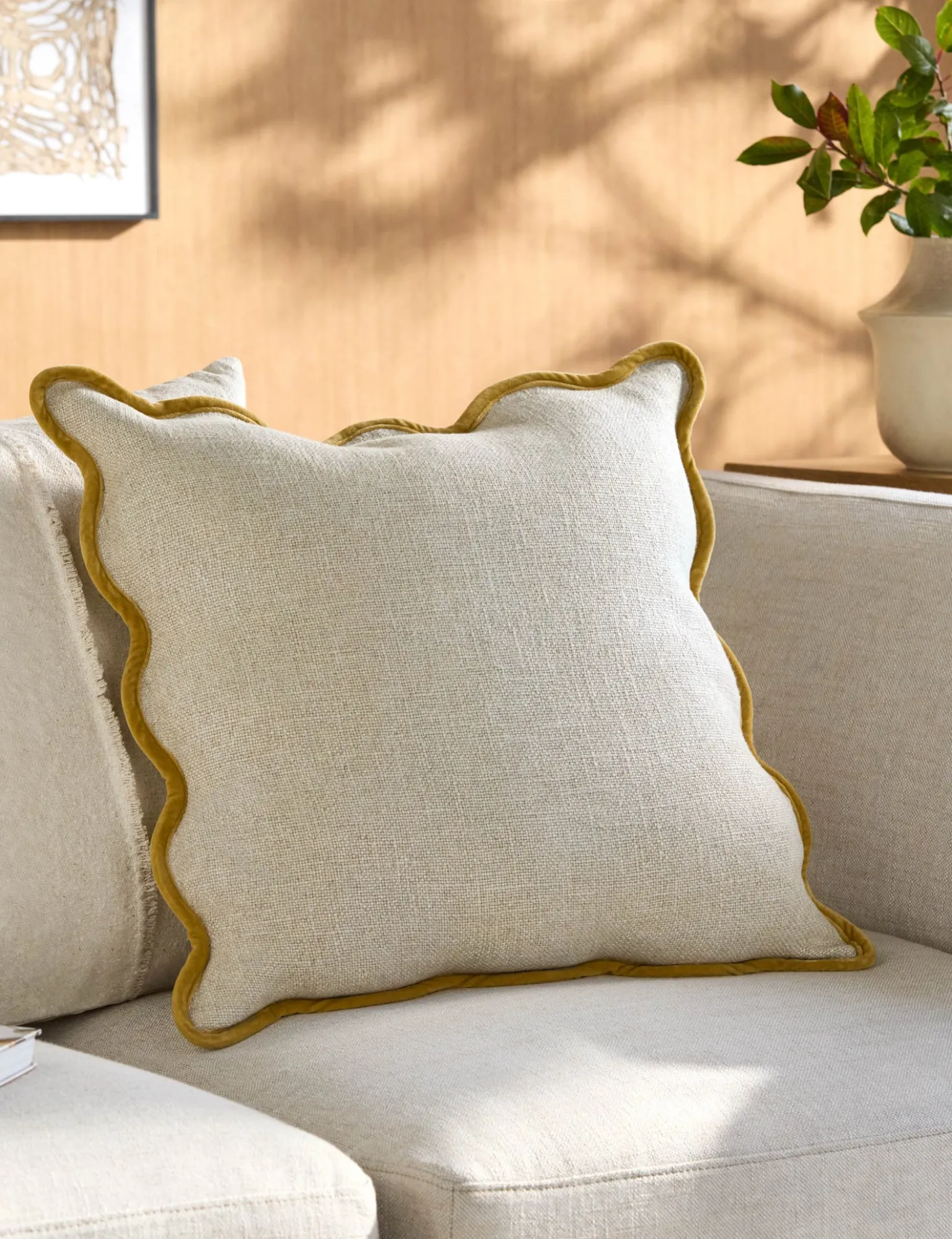 Plaza Pillow