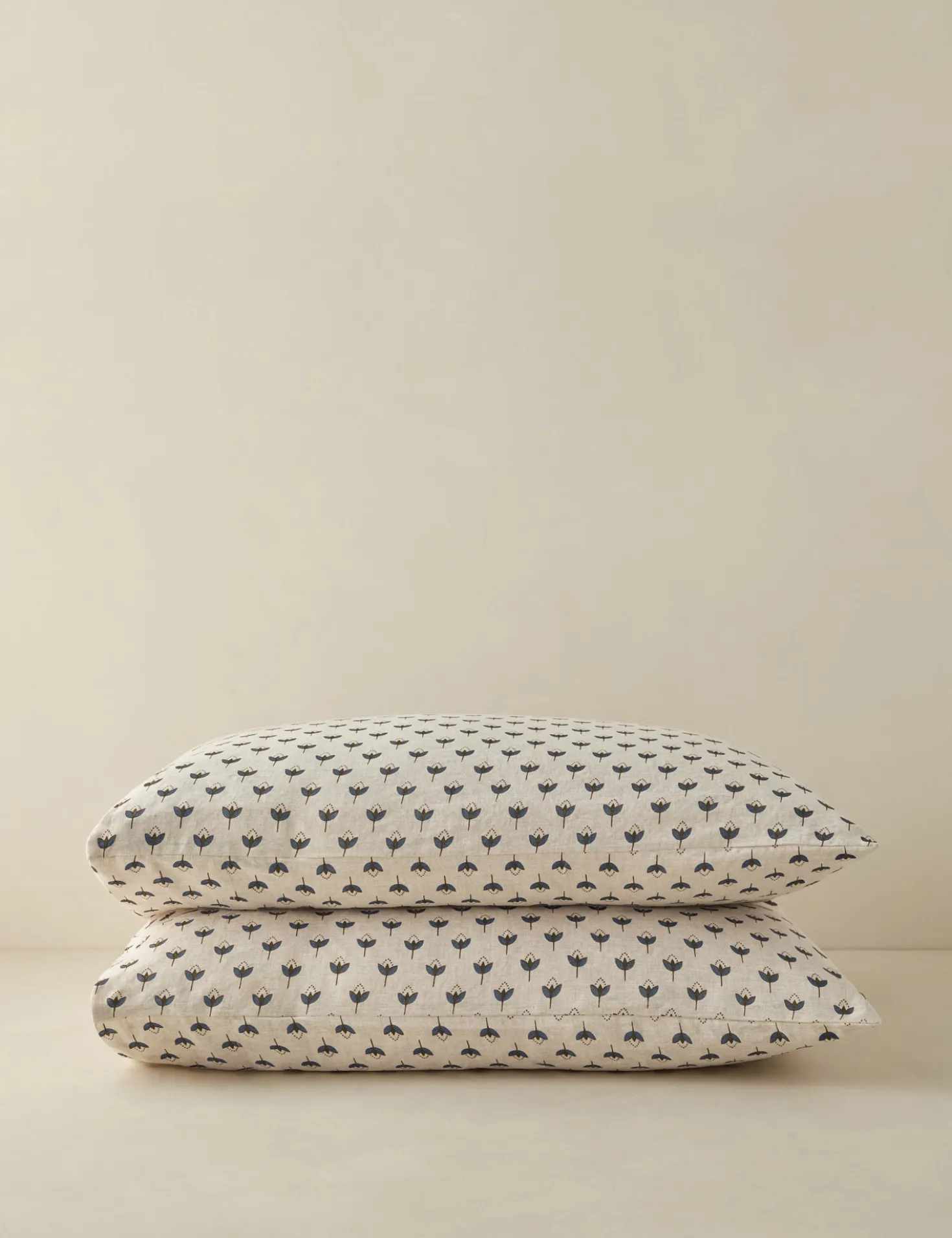 Poiret European Flax Linen® Pillowcase Set