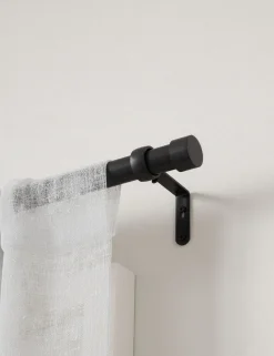 Porta Curtain Rod