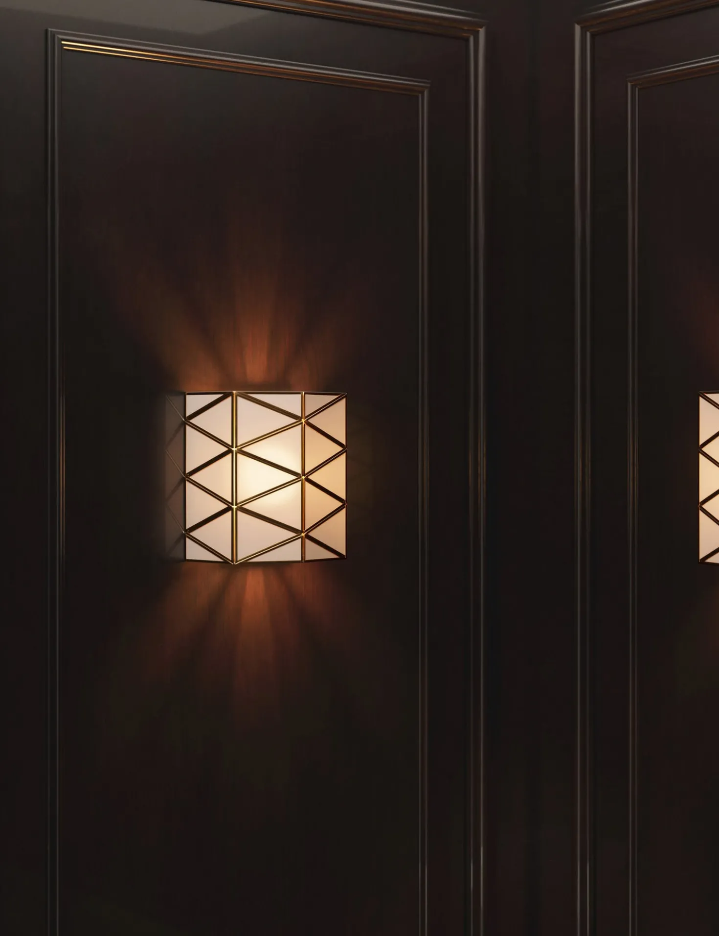 Renelle Sconce