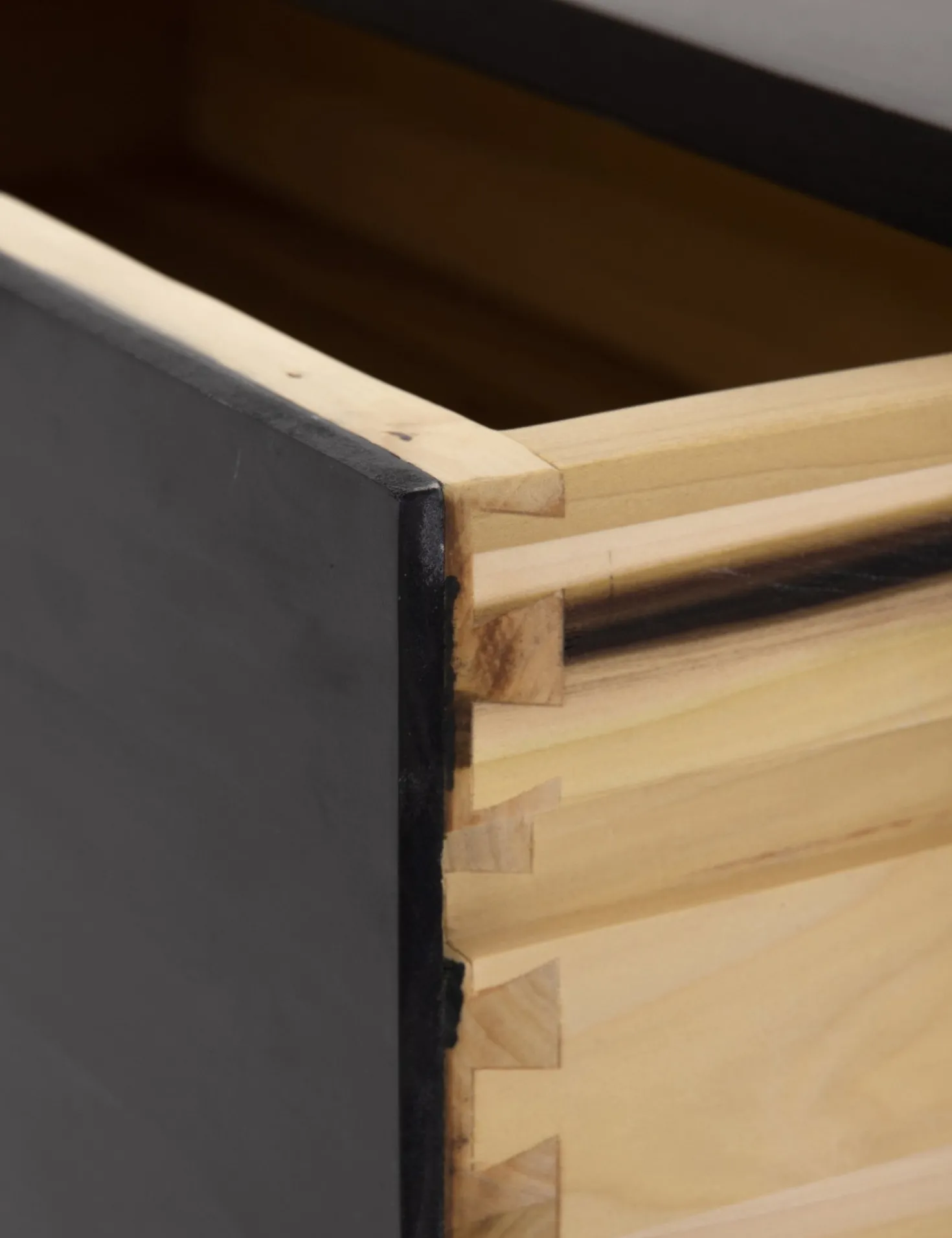 Rosamonde 5-Drawer Dresser