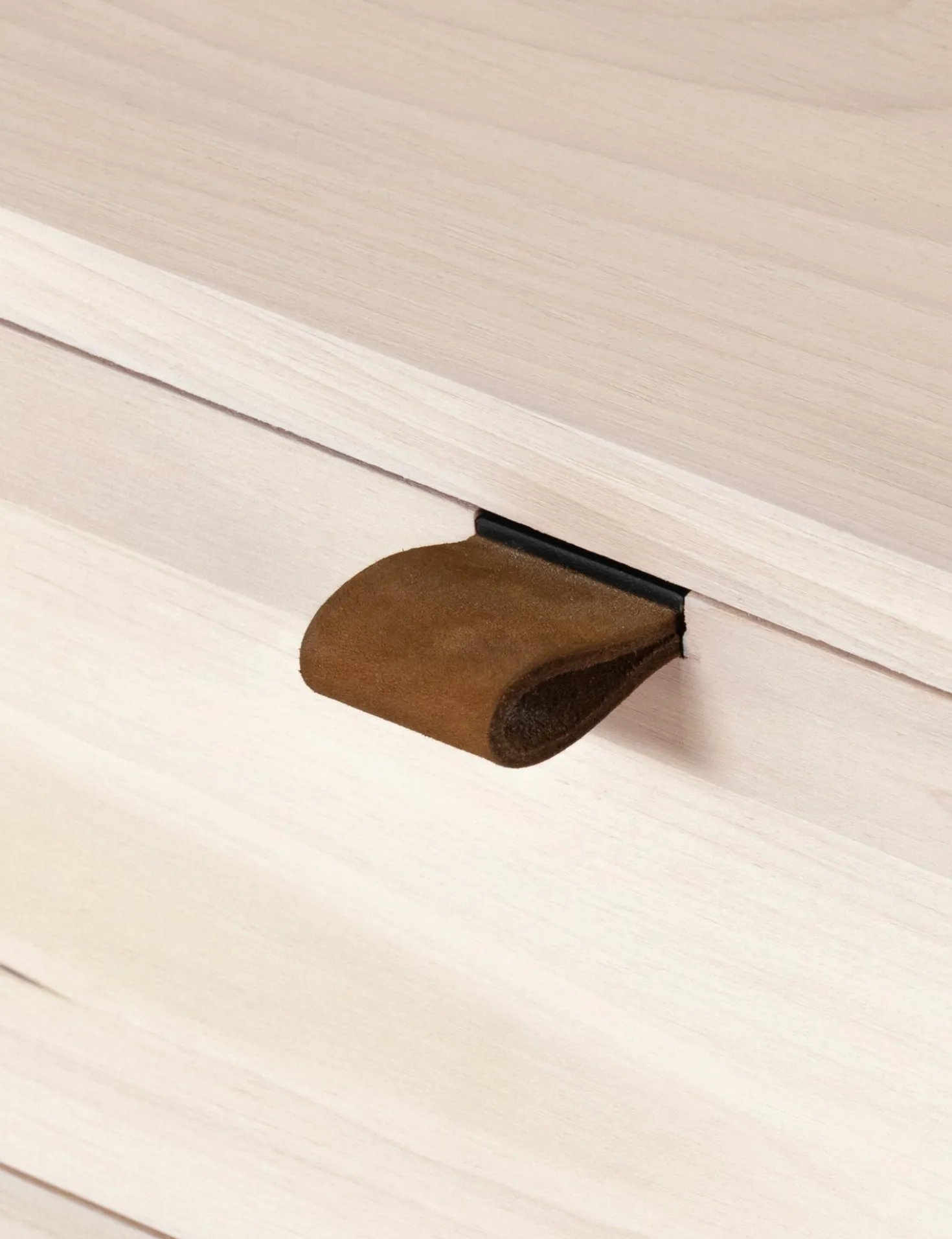 Rosamonde Nightstand