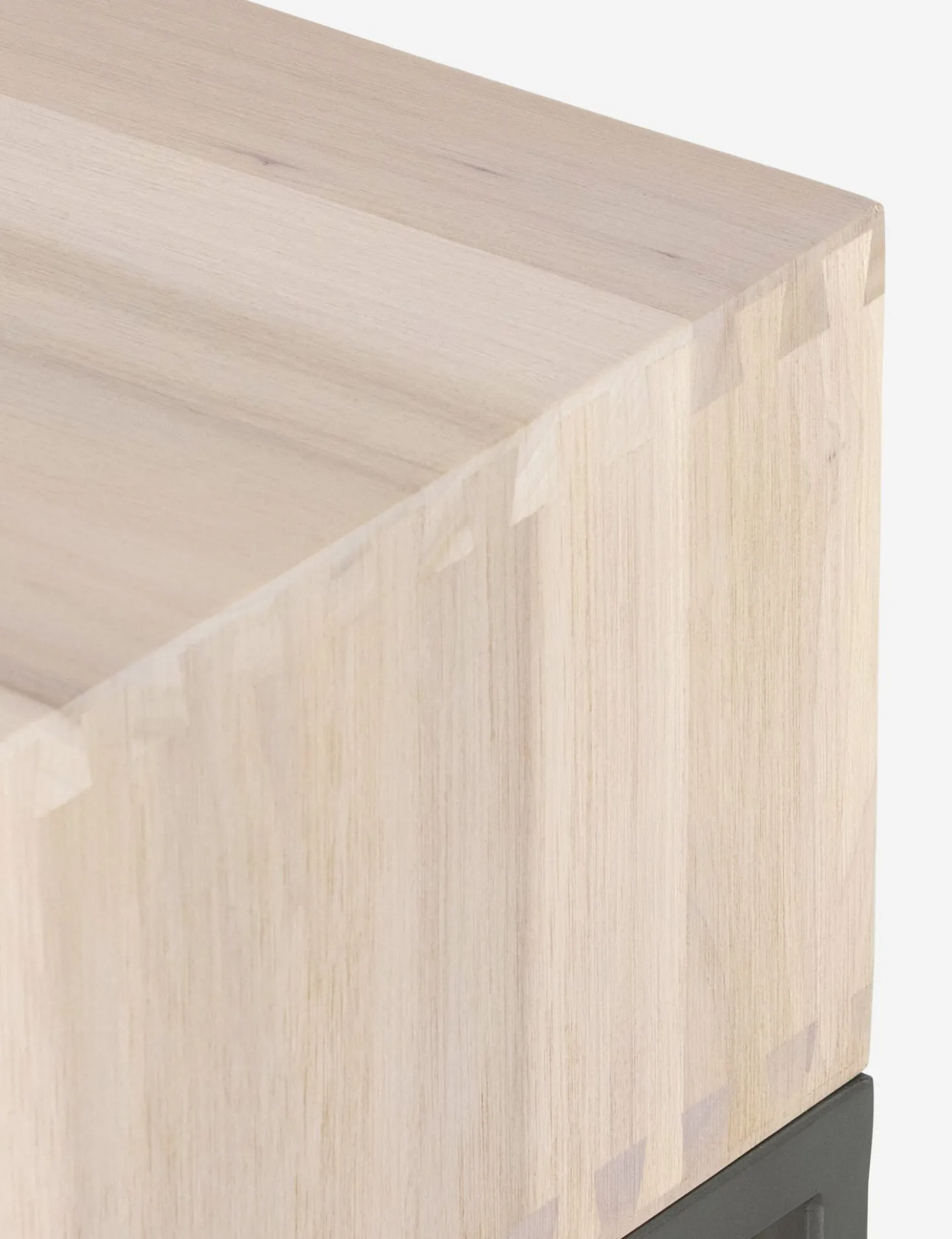 Rosamonde Nightstand
