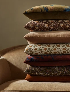 Sacha Linen Pillow