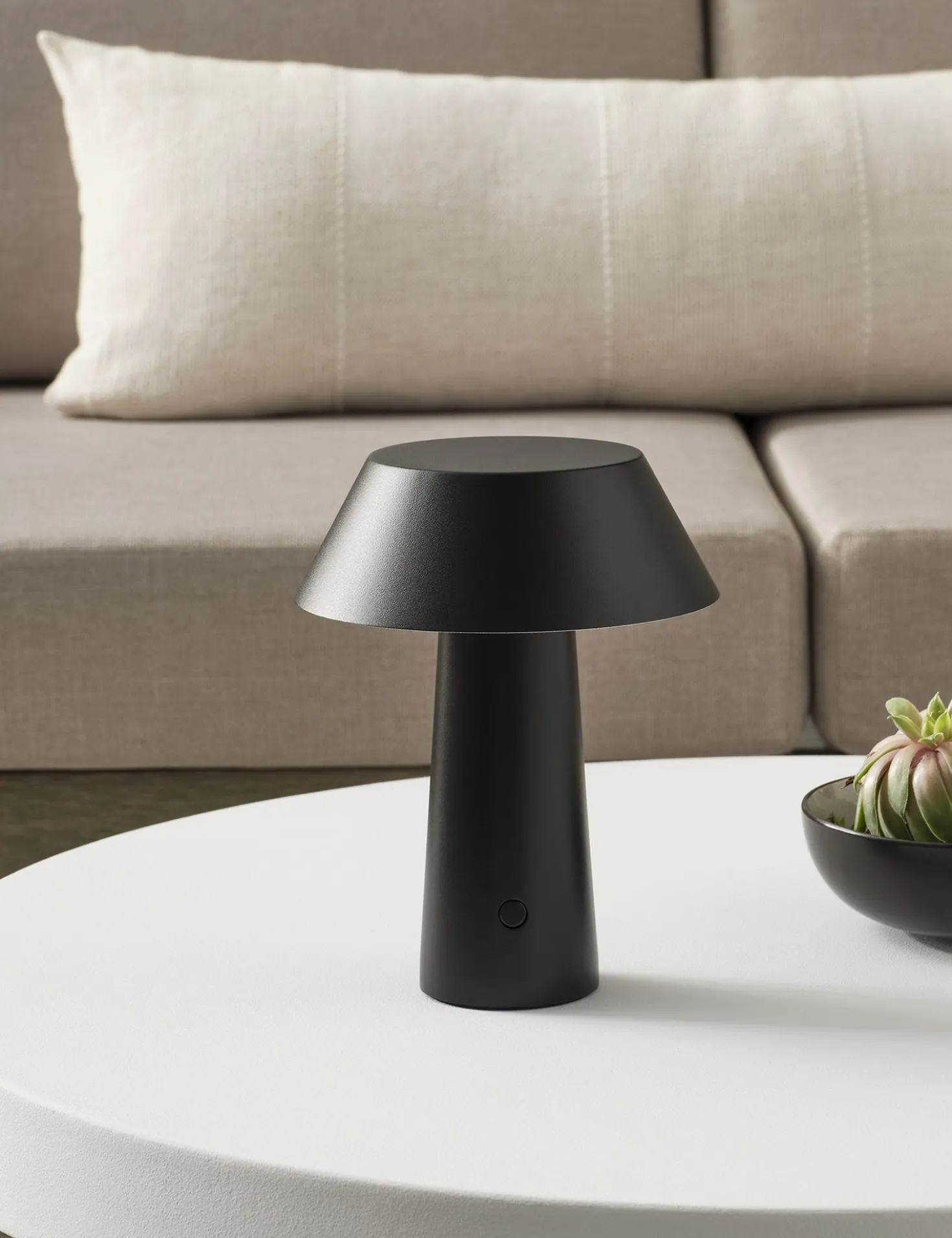 Sanger Mini Cordless Table Lamp