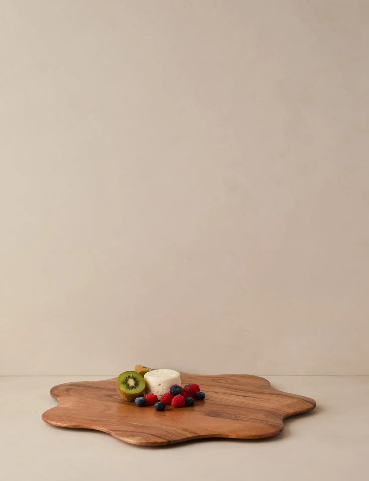 Sari Serving Board by Meso
