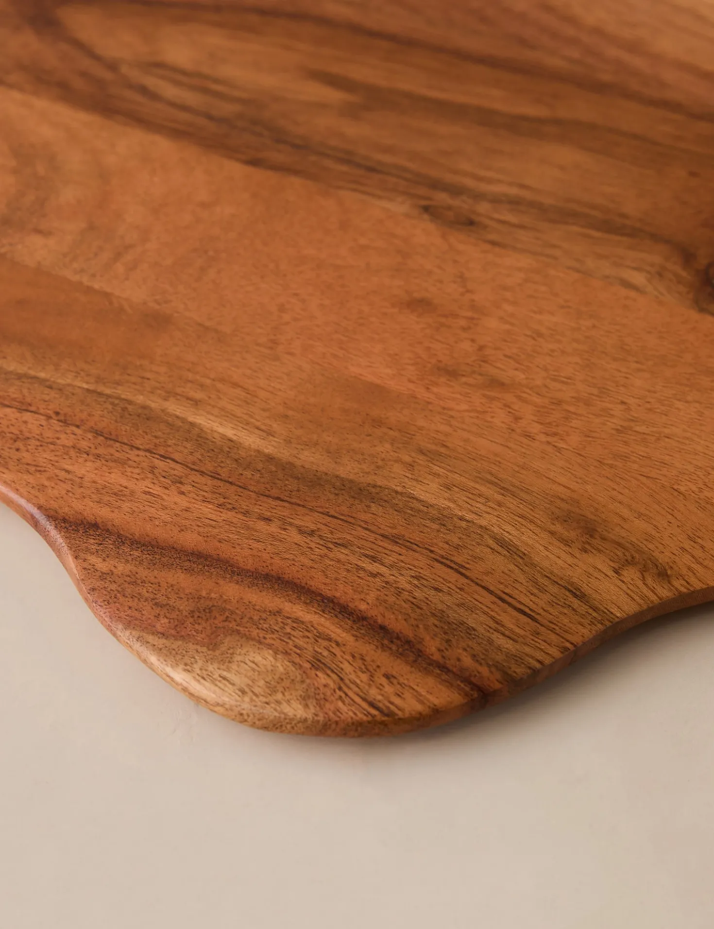 Sari Serving Board by Meso