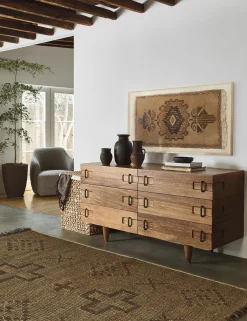 Seline Dresser