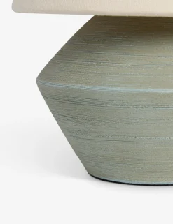 Seri Table Lamp