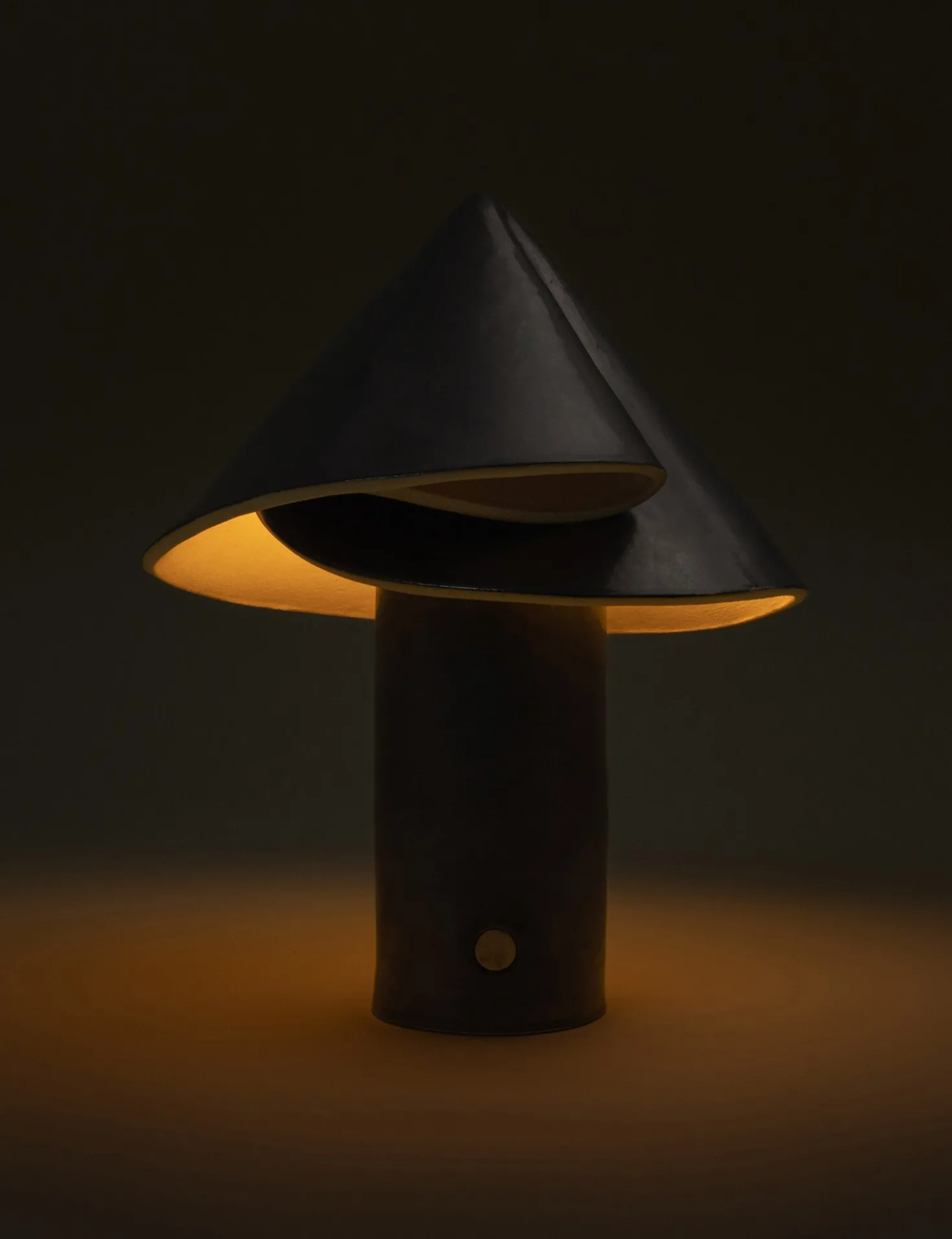 Shayd Table Lamp by SIN