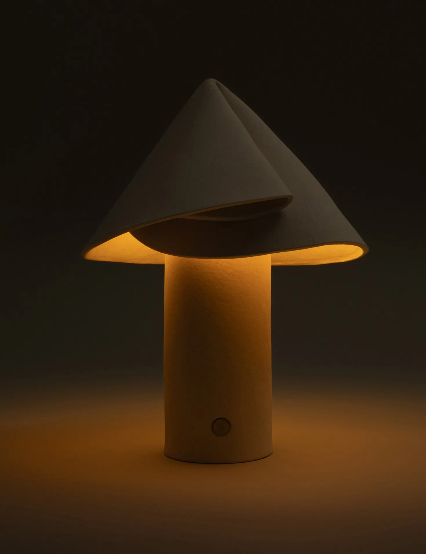 Shayd Table Lamp by SIN