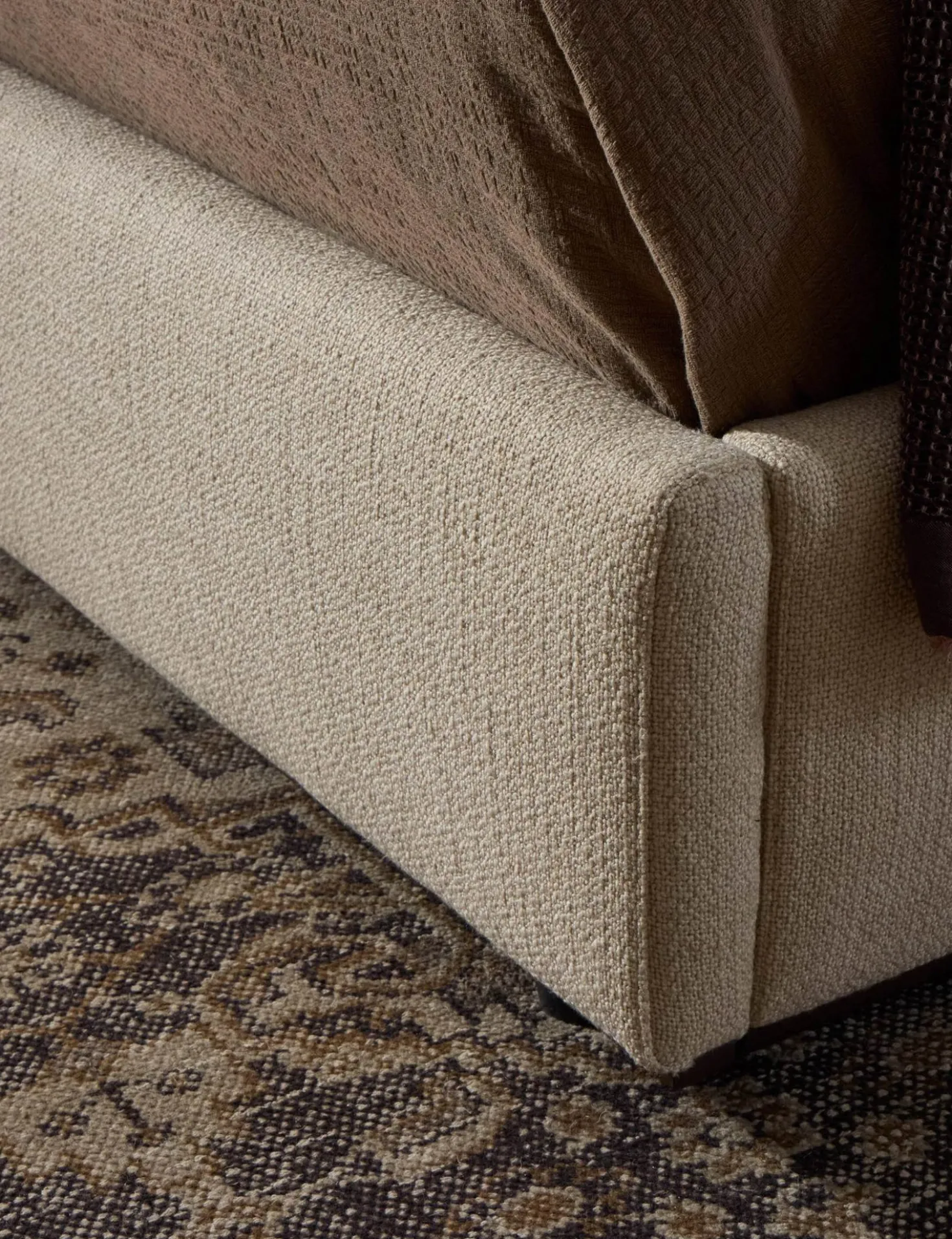 Shirin Platform Bed