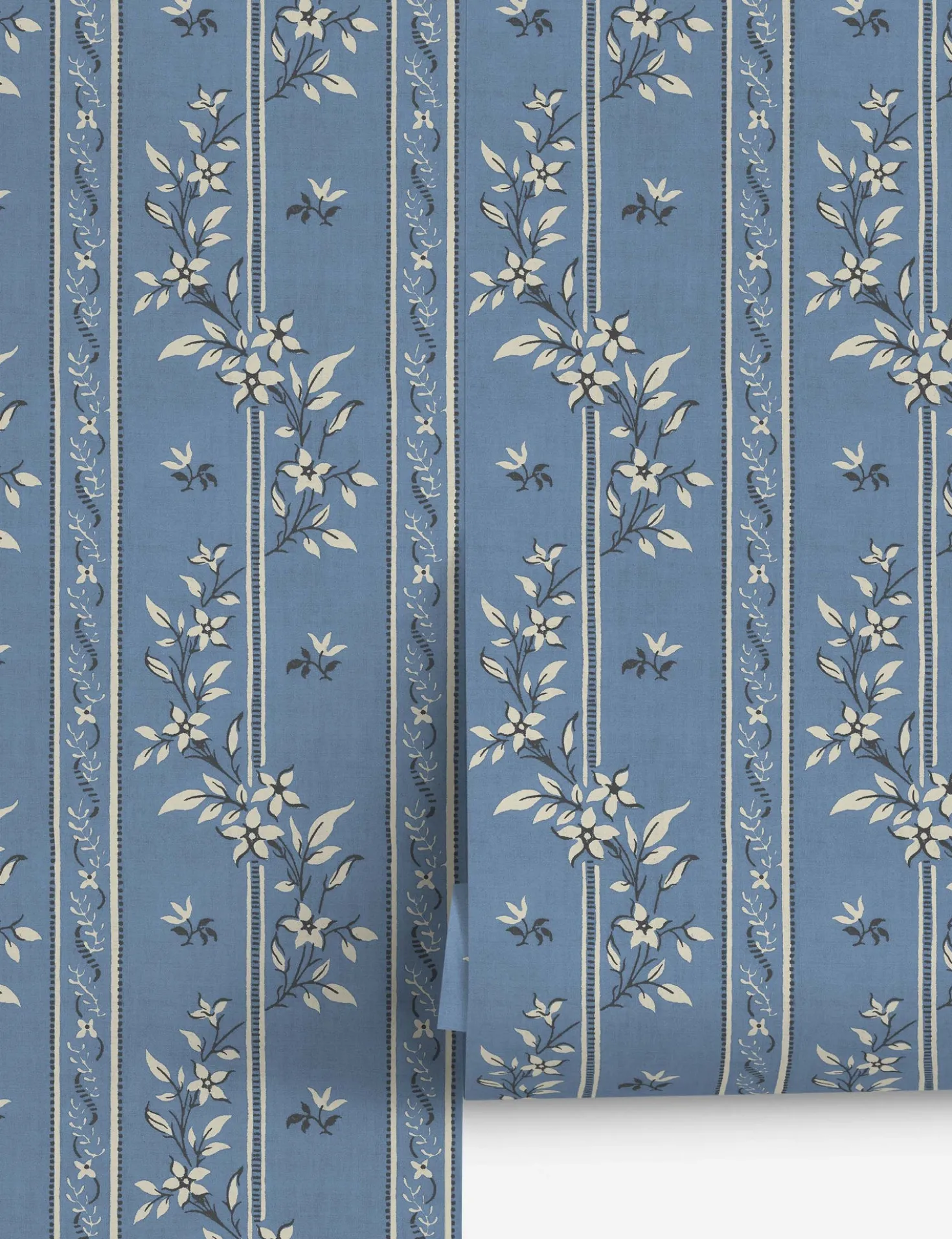 Siena Wallpaper by Heidi Caillier