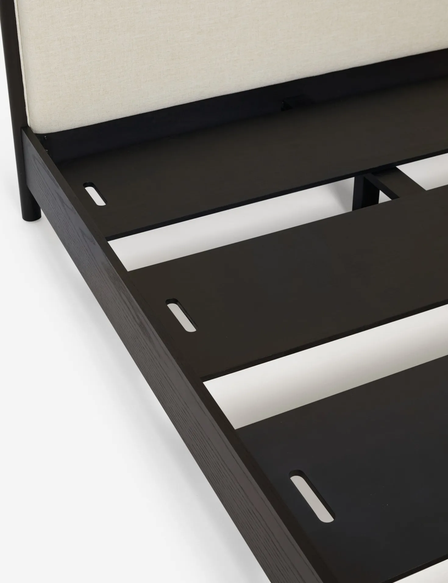 Simonette Canopy Bed