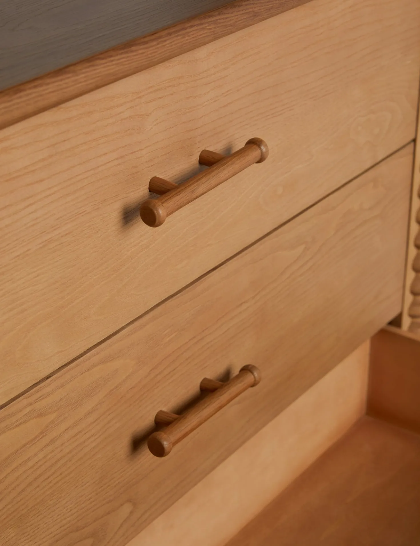 Simson 6-Drawer Dresser