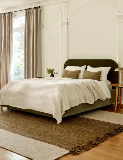 Solene Platform Bed
