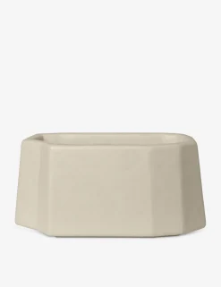 Staffa Planter