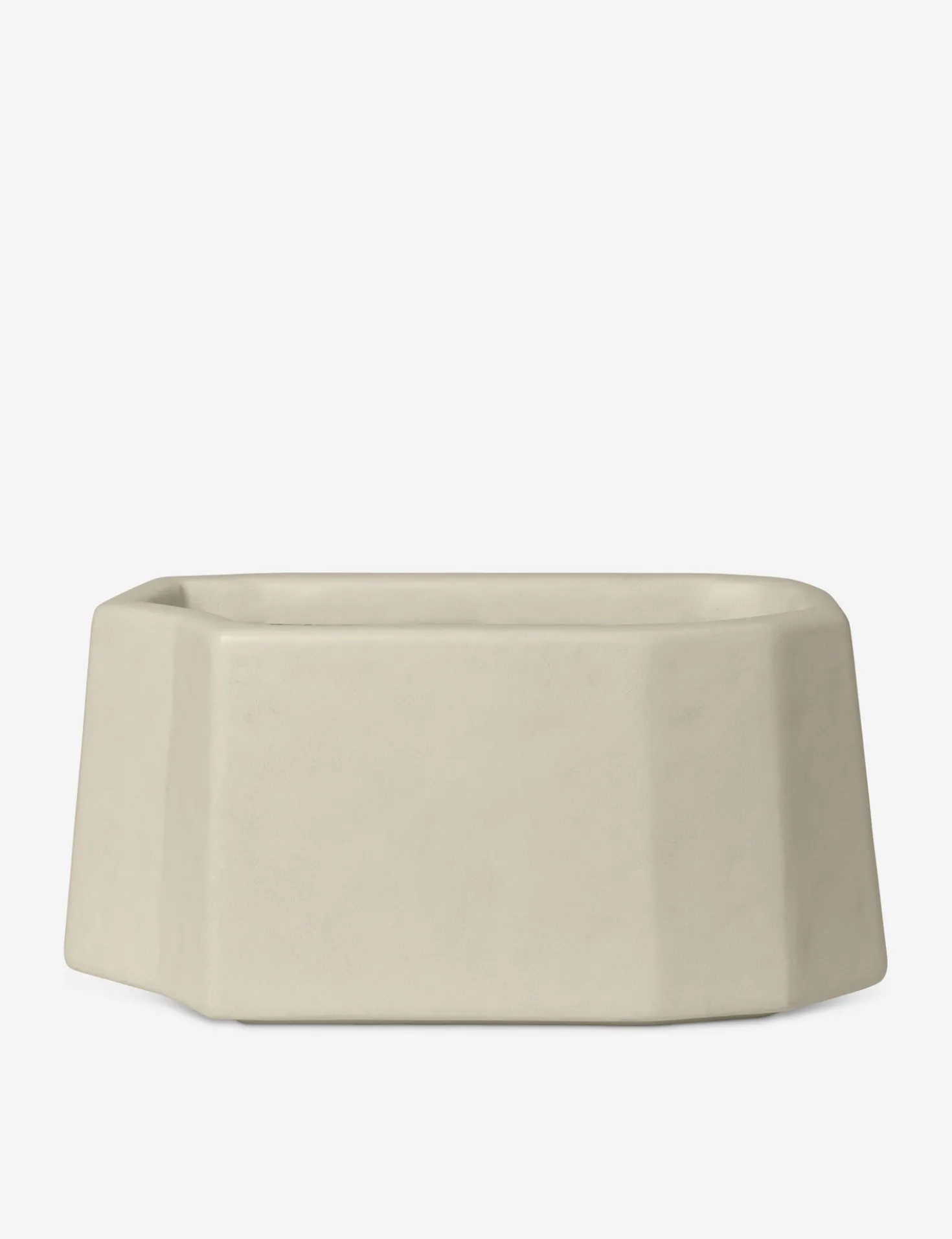 Staffa Planter