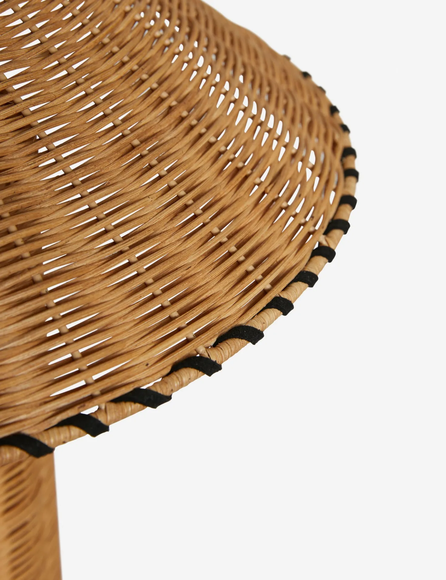 Terrene Table Lamp by Élan Byrd