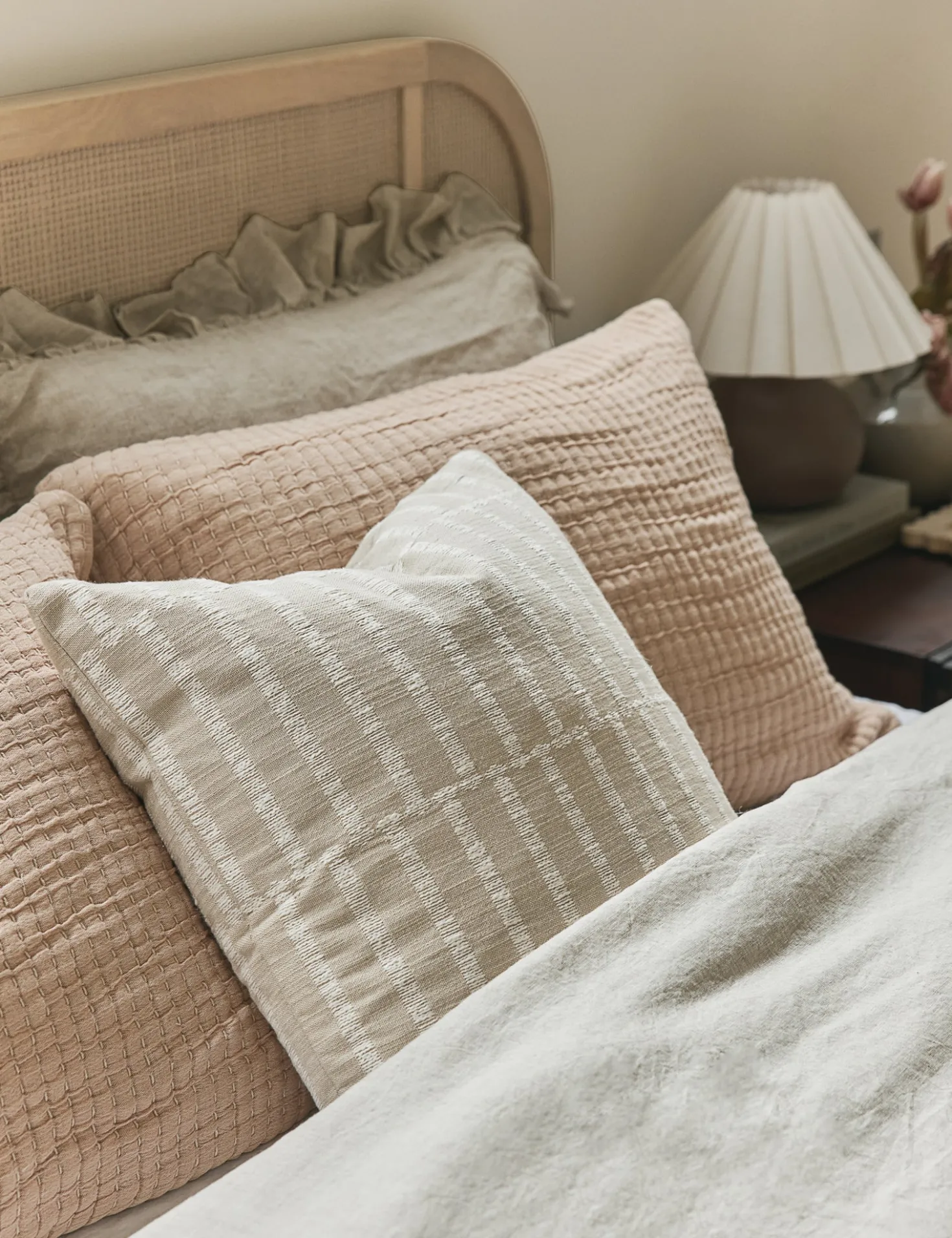 Thisbe Pillow