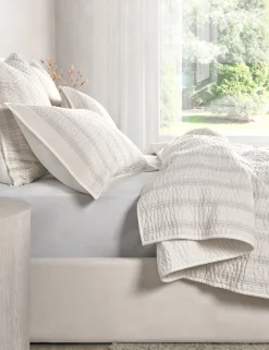 Tiah Linen-Blend Quilt