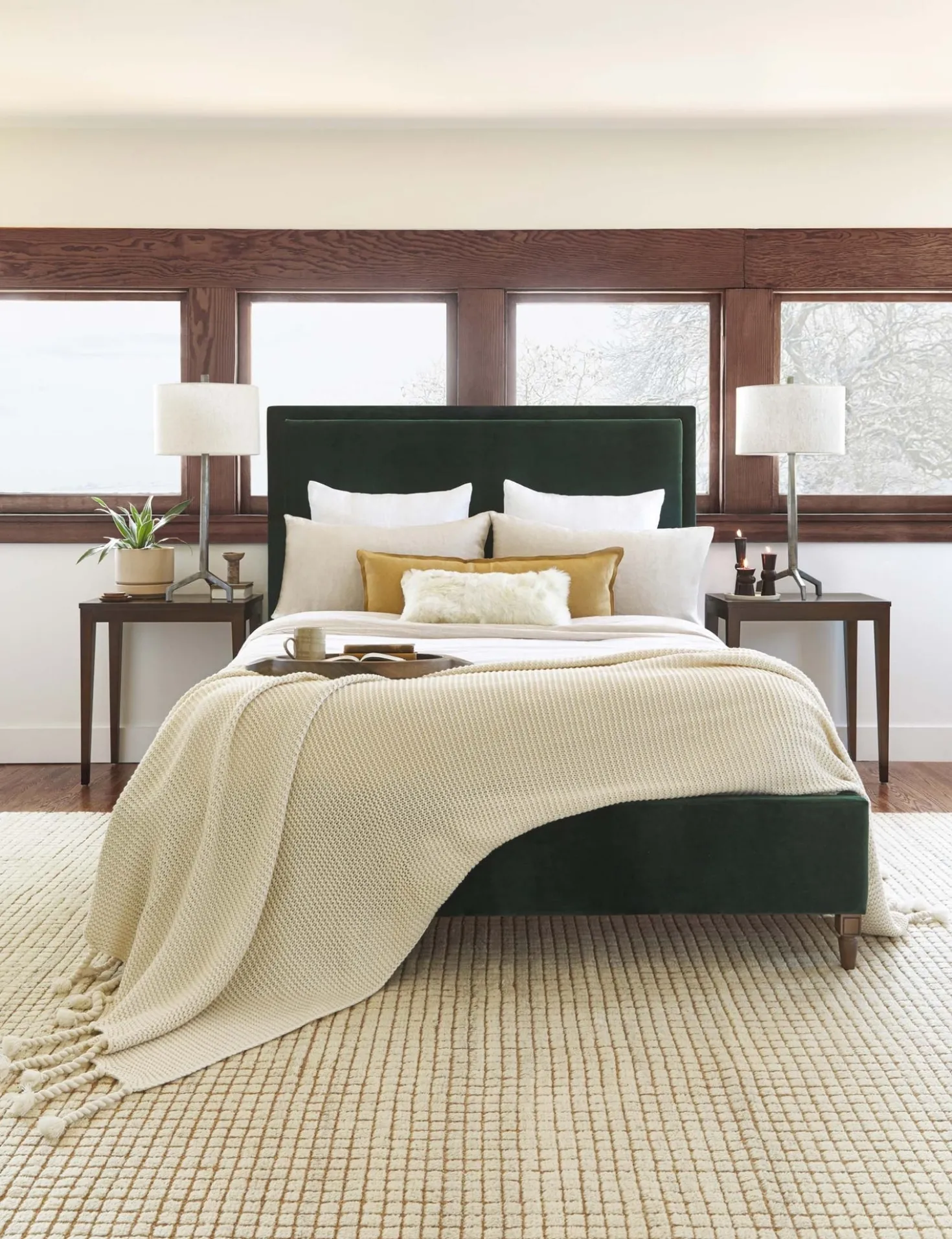 Uma Hand-Knotted Wool Rug